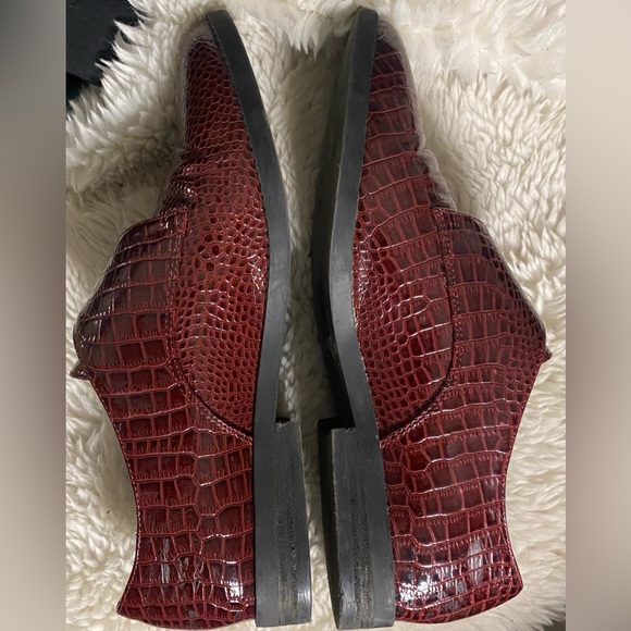 Aldo Loafers, Red Faux Crocodile size 9 - Picture 3 of 5